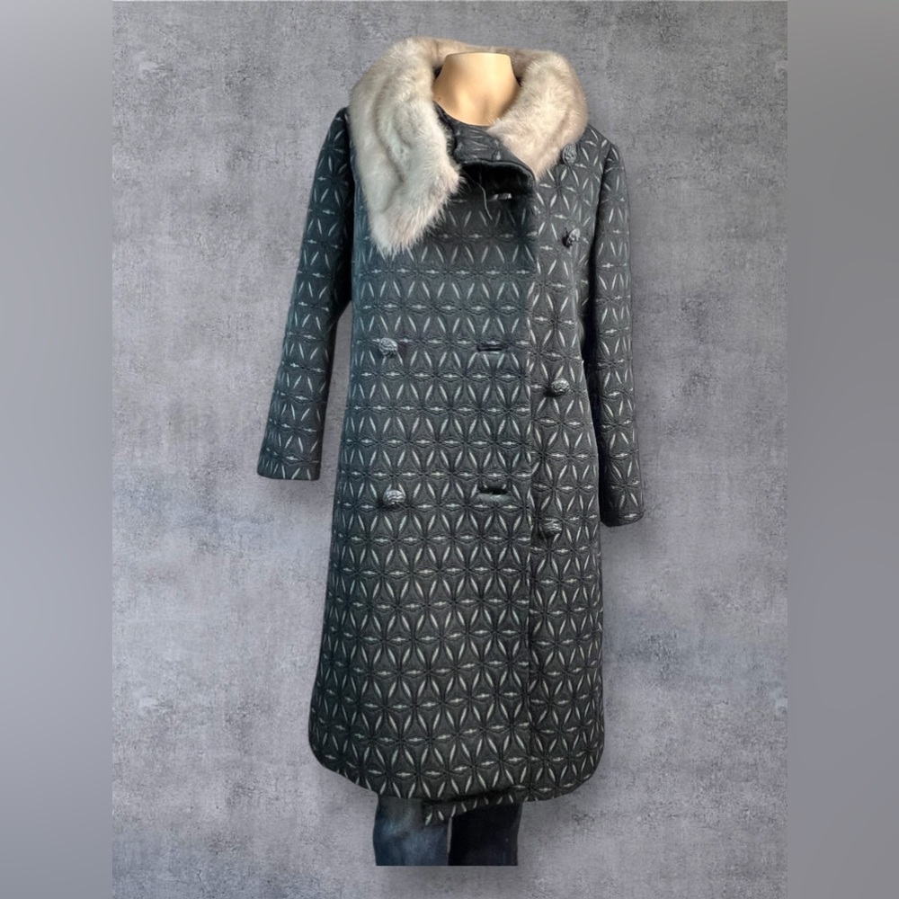 Vintage Union-Made Winter Coat with Fur Collar